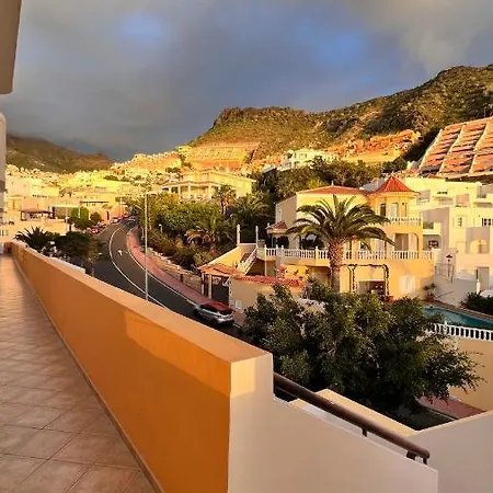 Crystal Chill , South Tenerife Apartamento *
