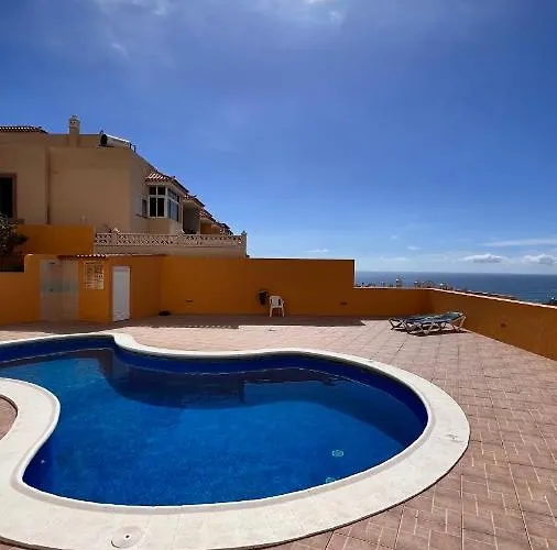 Crystal Chill , South Tenerife Адехе