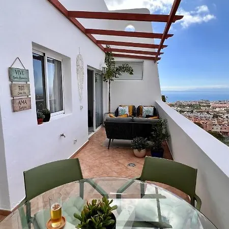 Crystal Chill , South Tenerife * Costa Adeje (Tenerife)