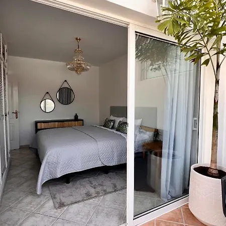 Crystal Chill , South Tenerife * Адехе