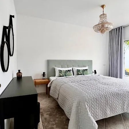 Апартаменты Crystal Chill , South Tenerife Адехе