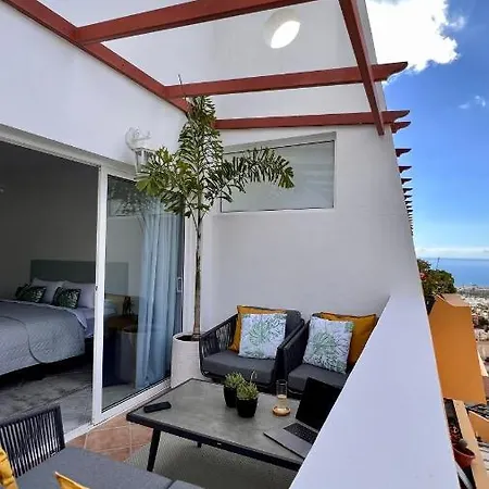 Crystal Chill , South Tenerife Адехе